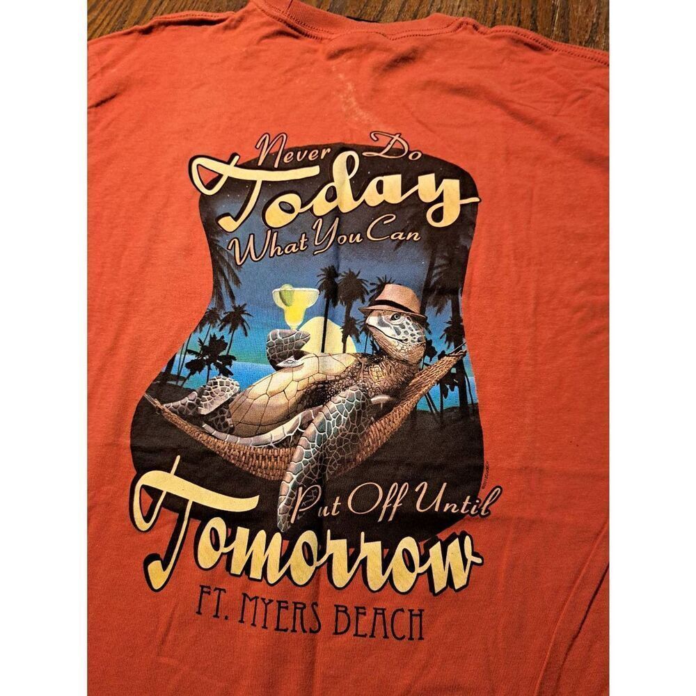 New 2012 DuckCo Fort Myers Beach Turtle Shirt Medium Orange Vintage Novelty Tee